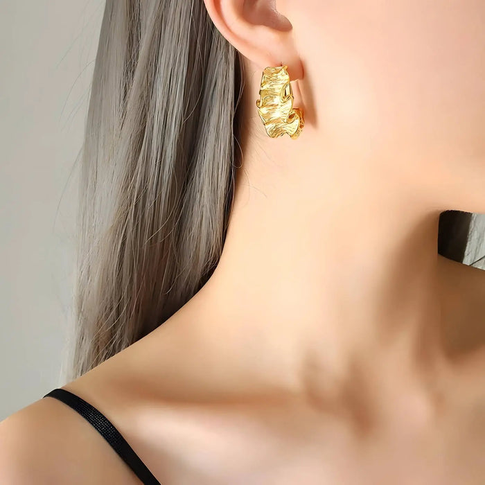 Aveline Sculpt Studs Ilaya Studio