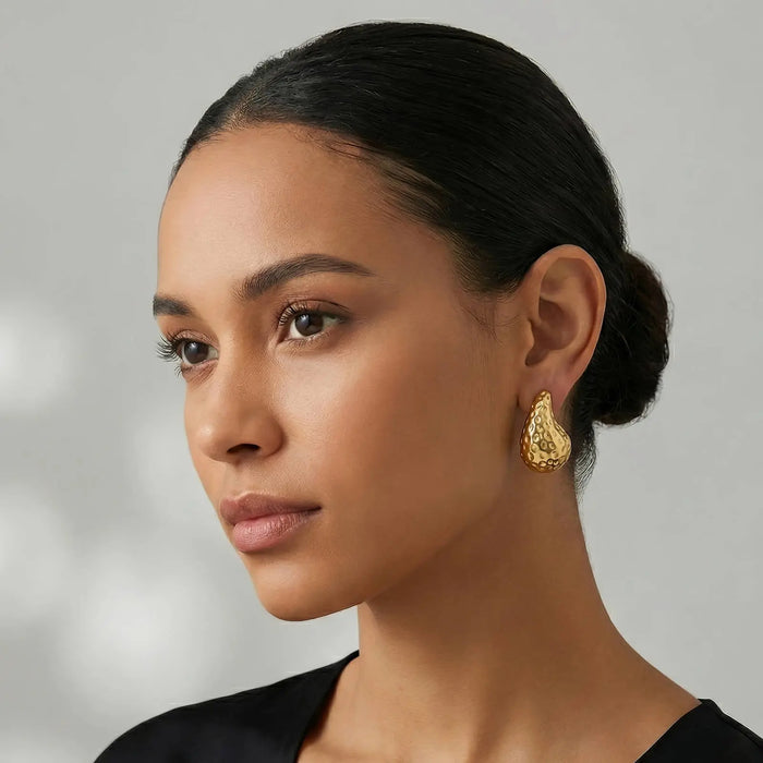 Amara Studs Ilaya Studio